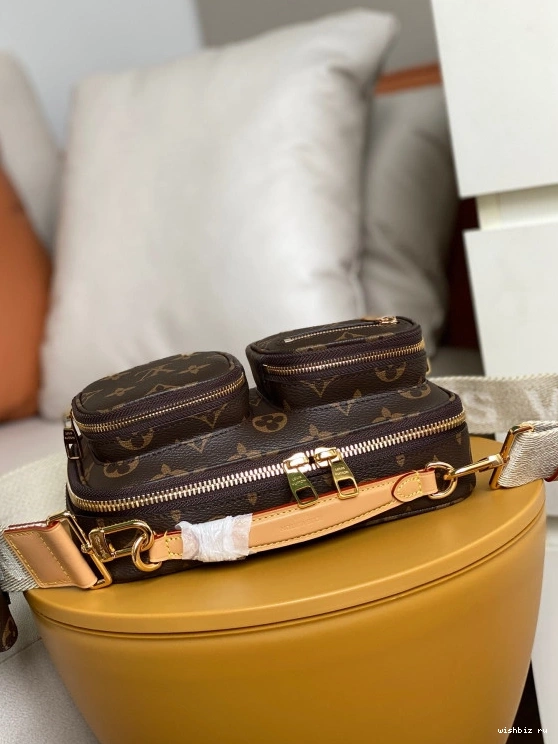 WIS LOUIS VUITTON CROSSBODY UTILITY 0209